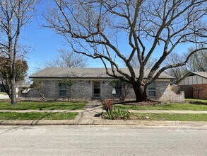 5520 Finian Ln in North Richland Hills, TX - Building Photo - Building Photo