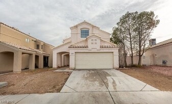 8249 Hydra Ln in Las Vegas, NV - Building Photo