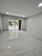 5140 SW 40th Ave, Unit 27C in Fort Lauderdale, FL - Foto de edificio - Building Photo