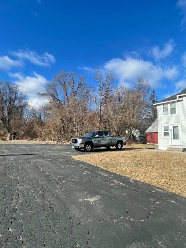 203 Main St, Unit 3 # 207 in East Windsor, CT - Building Photo - Building Photo