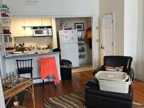591 Beacon St, Unit 3 in Boston, MA - Building Photo - Building Photo