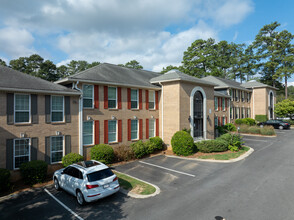 Riva Apartments in Atlanta, GA - Foto de edificio - Building Photo