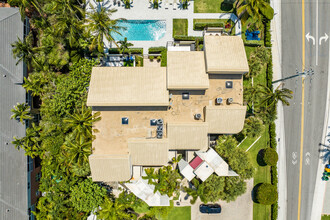 Eight Hundred Ocean Place in Delray Beach, FL - Building Photo - Building Photo