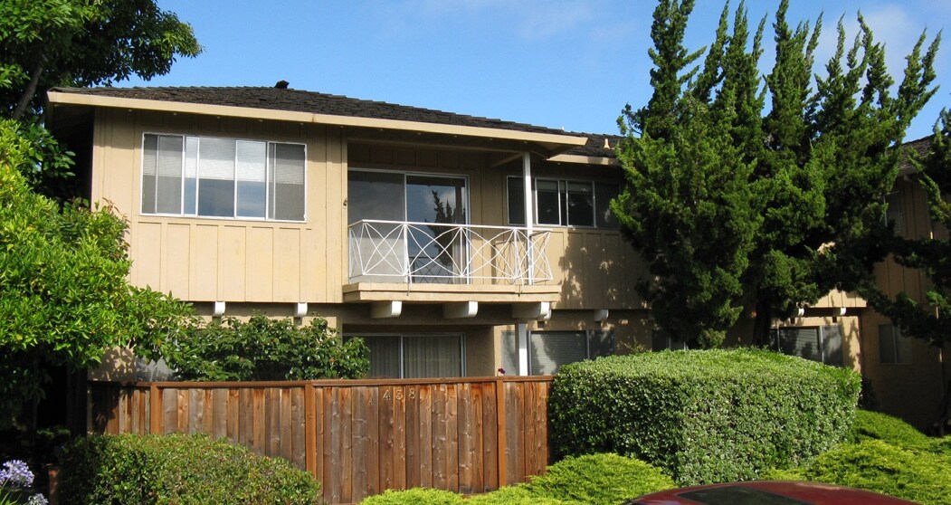 438 Gabilan St in Los Altos, CA - Foto de edificio