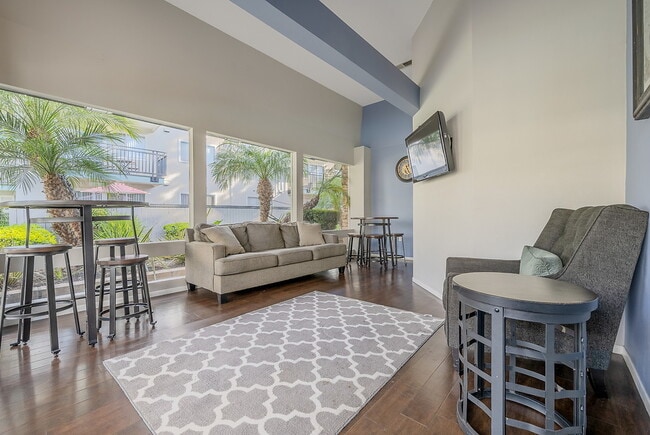 Fairhaven in Santa Ana, CA - Building Photo - Building Photo