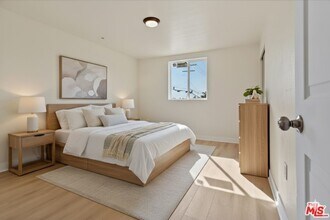 409 E 99th St in Los Angeles, CA - Building Photo - Building Photo