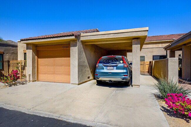 72304 Blueridge Ct in Palm Desert, CA - Foto de edificio - Building Photo