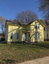 318 E Walnut St in Mankato, MN - Building Photo