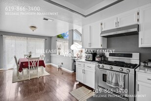 1394 Switzerland Dr in San Diego, CA - Building Photo