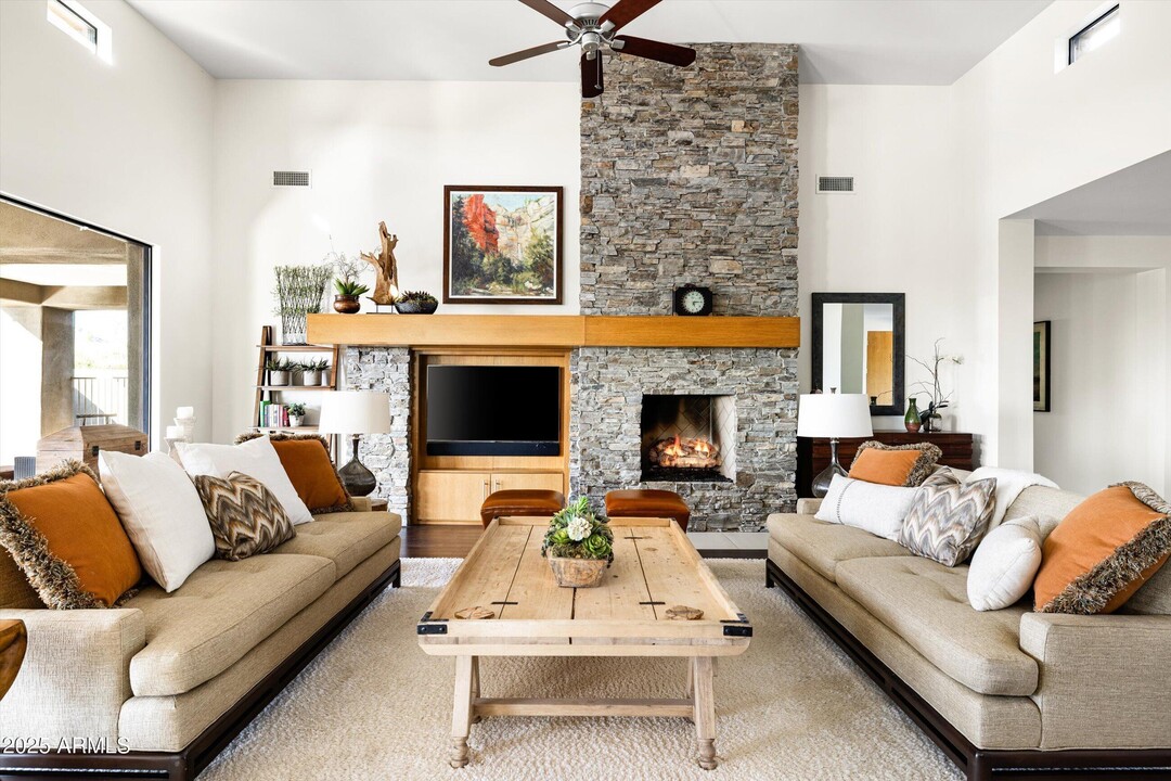 9894 E Miramonte Dr in Scottsdale, AZ - Building Photo