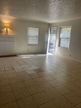 3361 E McKinley Ave in Fresno, CA - Building Photo - Building Photo