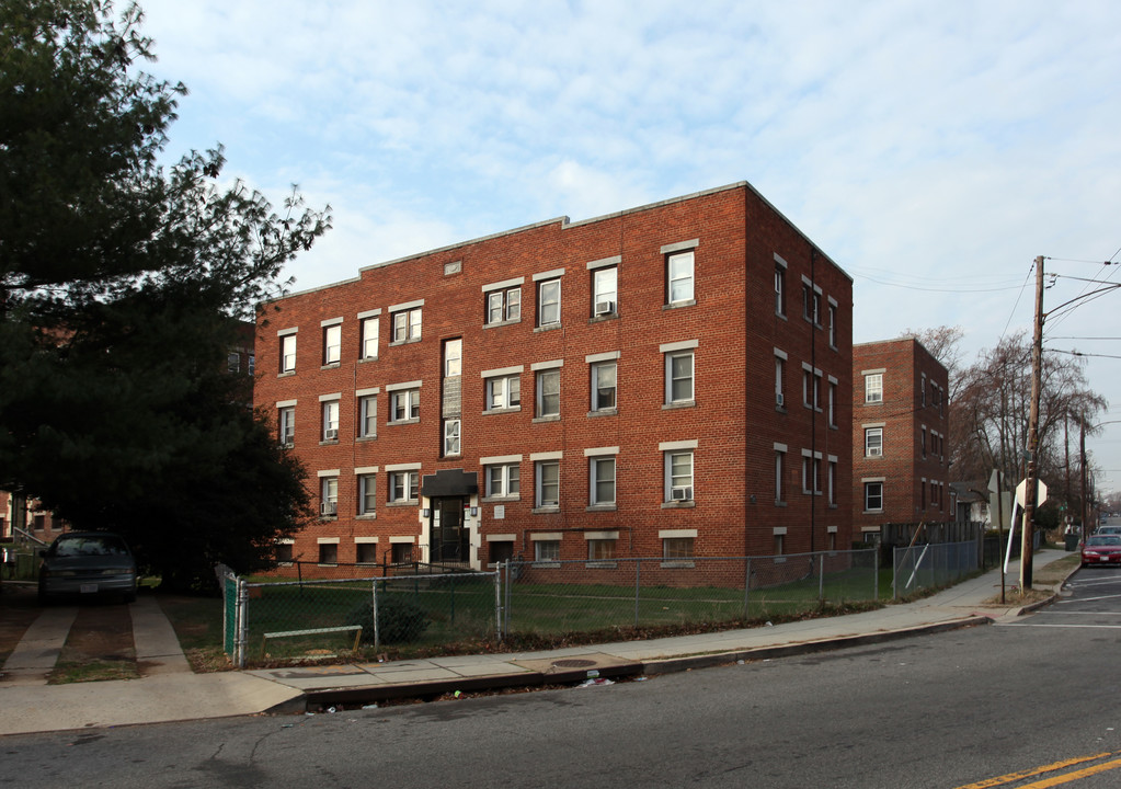 5201 Central Ave SE in Washington, DC - Foto de edificio