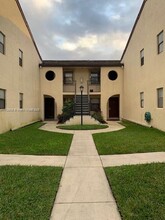 11308 Taft St in Pembroke Pines, FL - Building Photo - Building Photo