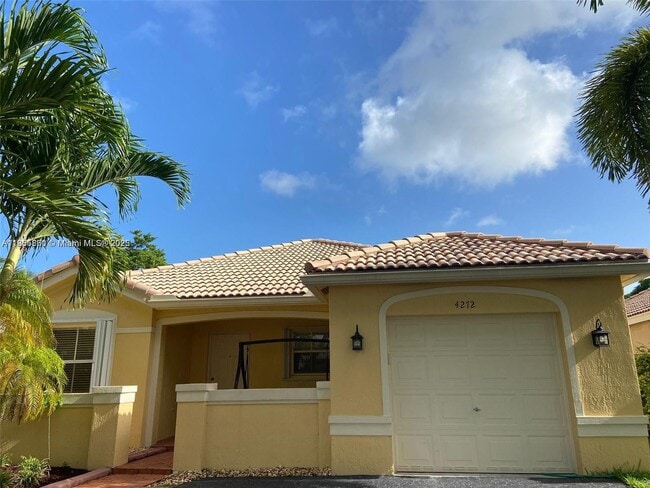 4272 Pine Ridge Ct in Weston, FL - Building Photo - Building Photo