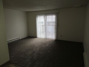 1486 Salishan St SE in Salem, OR - Building Photo - Building Photo
