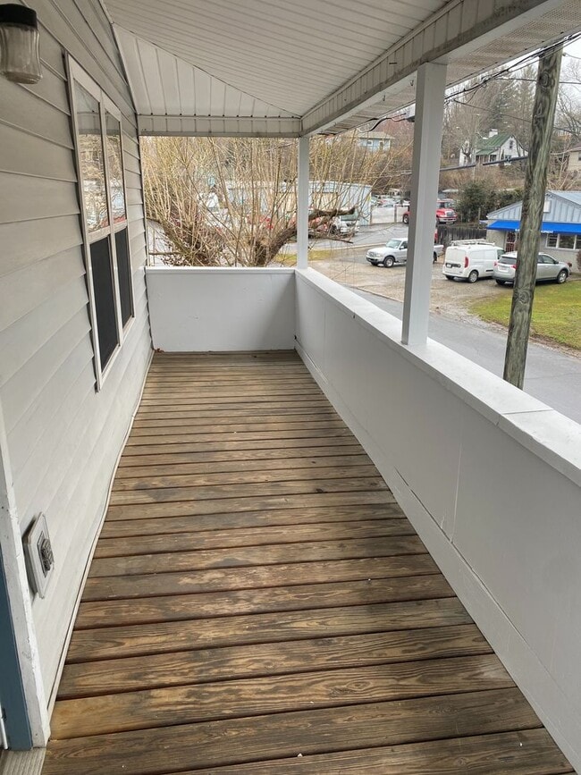 51 Mt Clare Ave in Asheville, NC - Building Photo - Building Photo