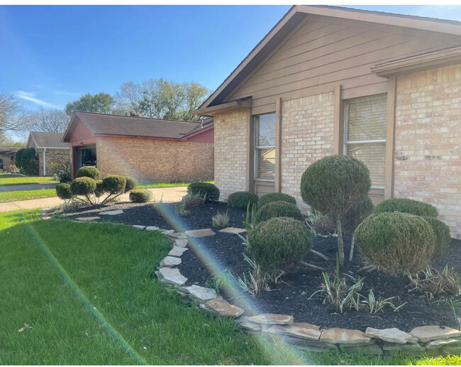 property at 2726 Old Fort Rd