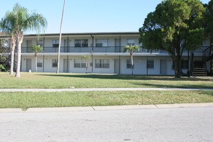 1408 Alpine Rd Apartments in Clearwater, FL - Building Photo