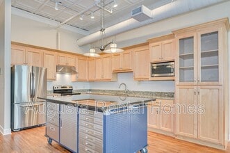 1106 Broad St in Augusta, GA - Building Photo - Building Photo