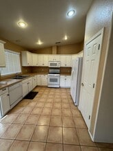 5005 Camelback Pl in Kingman, AZ - Building Photo - Building Photo