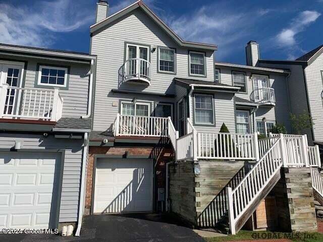 property at 158 Kaydeross Park Rd