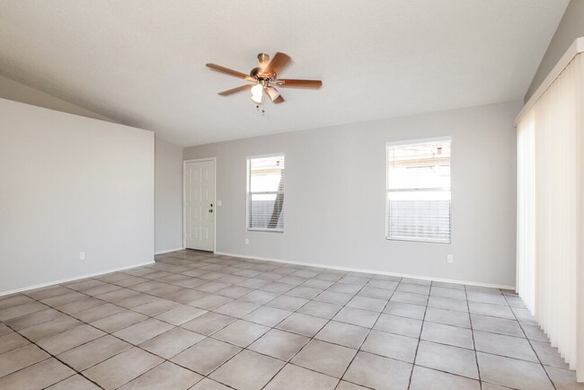 4713 W Menadota Dr in Glendale, AZ - Building Photo - Building Photo