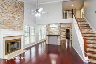 4242 Heathfield Dr in Pasadena, TX - Building Photo - Building Photo