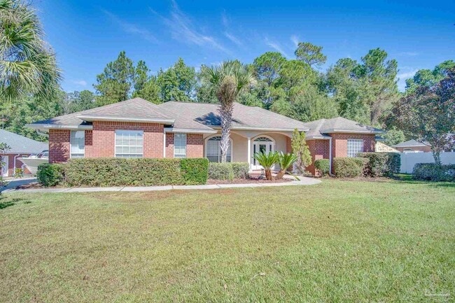 3569 S Hampton Way in Milton, FL - Foto de edificio - Building Photo