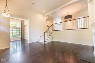 2407 Swanfield Ct in Thousand Oaks, CA - Building Photo - Building Photo