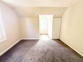 16605 Lotus Dr in Cleveland, OH - Building Photo - Building Photo