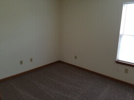 2332 Hopkins Dr in West Lafayette, IN - Building Photo