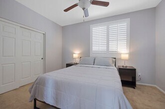 702 Holland Heights Ave in Las Vegas, NV - Building Photo - Building Photo