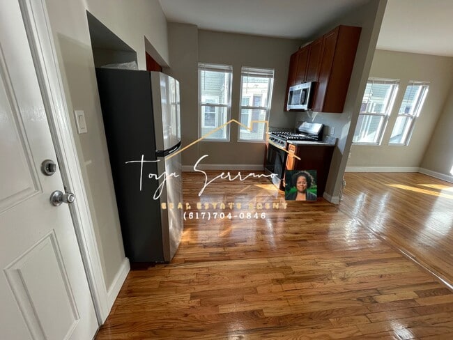 property at 11 Abbotsford St