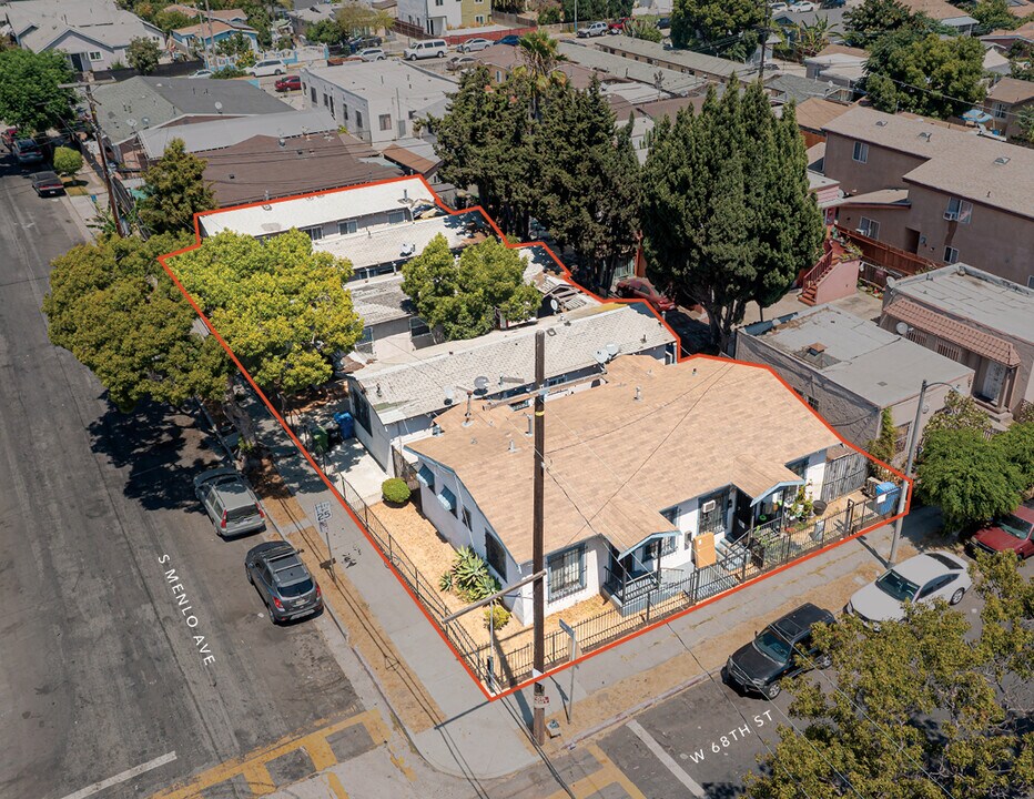6612 Menlo Ave in Los Angeles, CA - Building Photo
