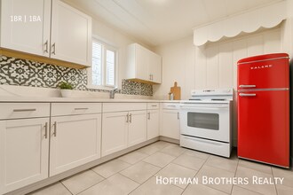 415 1/2 S. Coronado St in Los Angeles, CA - Foto de edificio - Building Photo