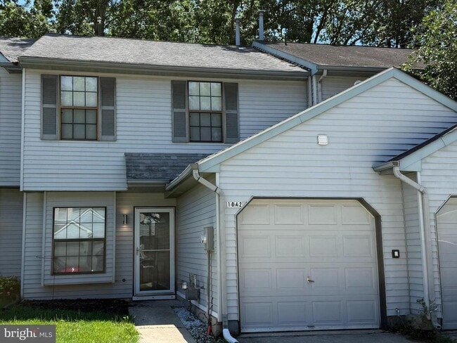 property at 1042 Baywood Dr