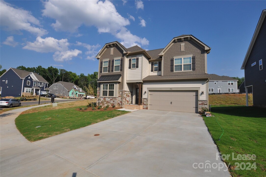 3066 Deep River Wy in Waxhaw, NC - Building Photo