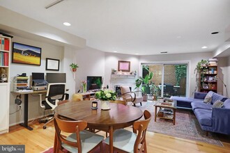 3307 19th St NW in Washington, DC - Building Photo - Building Photo