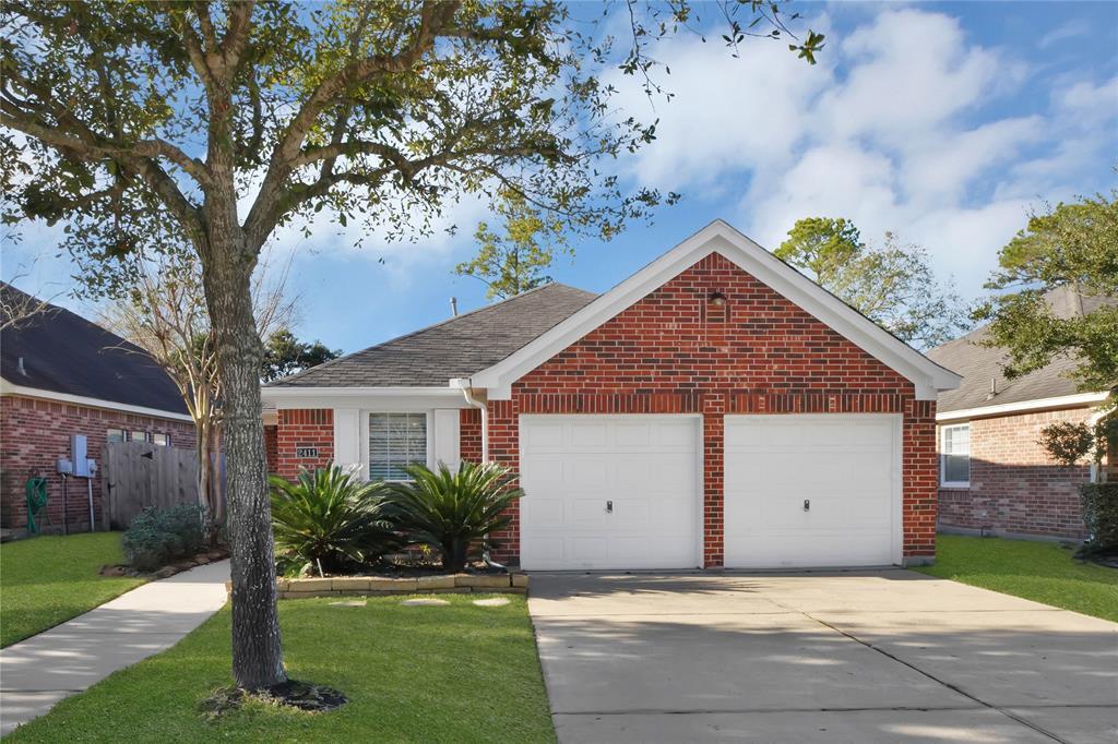 2411 Colonial Springs Ln in Spring, TX - Building Photo