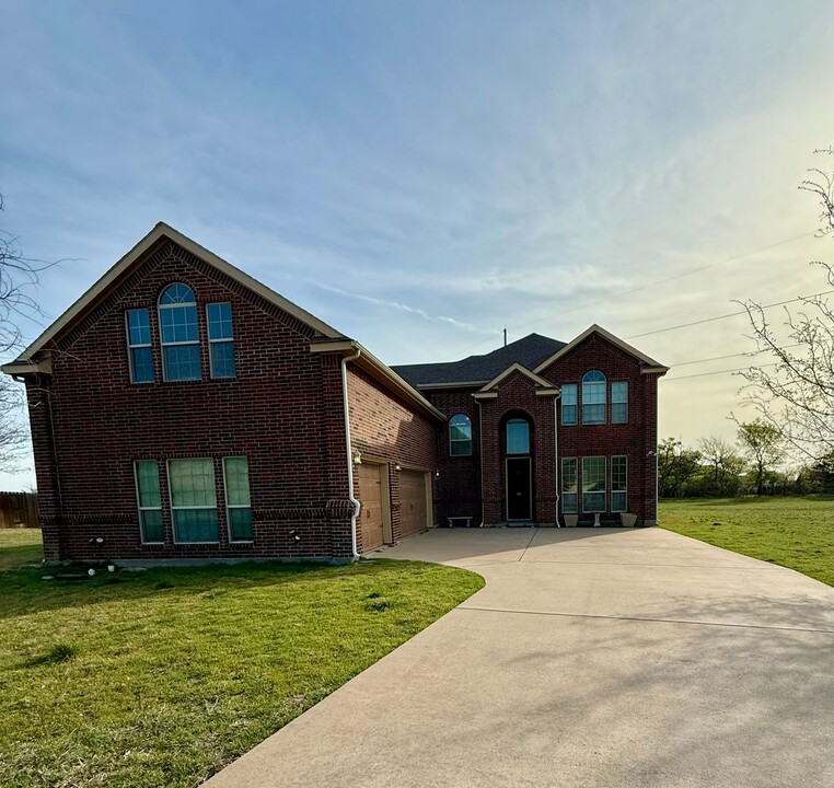 815 Blue Quail Dr in Weatherford, TX - Building Photo