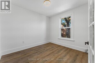 57 Stirton St in Hamilton, ON - Building Photo - Building Photo