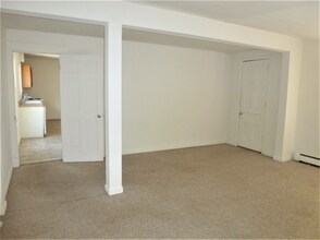 14 Hickok Pl in Burlington, VT - Building Photo - Building Photo