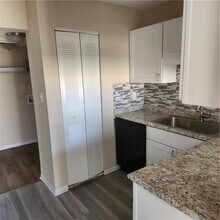 293 Country Club Dr in Jonesboro, GA - Building Photo - Building Photo