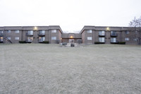 Mill Cove Apartments in Addison, IL - Foto de edificio - Building Photo