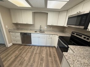 3111 Riverside Dr in Punta Gorda, FL - Building Photo - Building Photo