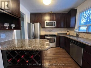 134 Avondale Ave in Toronto, ON - Building Photo - Building Photo