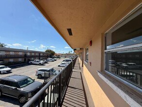 5491 W 24th Ave in Hialeah, FL - Building Photo - Building Photo