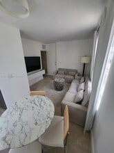 605 Euclid Ave in Miami Beach, FL - Building Photo - Building Photo