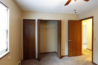 Pine Meadows Apartments in Toledo, OH - Foto de edificio - Interior Photo