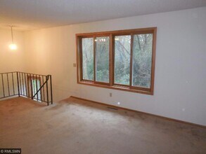 10618 Hummingbird St NW in Minneapolis, MN - Building Photo - Building Photo